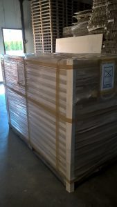 Produkcja papierowych płyt typu plaster miodu, cięcie płyt na przekładki, płyty oklejone HDF, inne, nietypowe projekty.