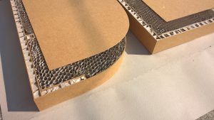 Produkcja papierowych płyt typu plaster miodu, cięcie płyt na przekładki, płyty oklejone HDF, inne, nietypowe projekty.